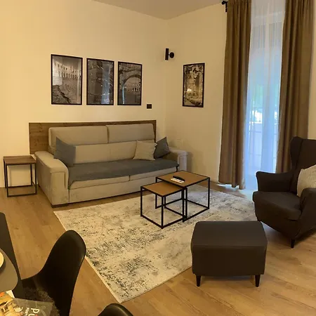 Appartement Incis Next To The Amphitheather