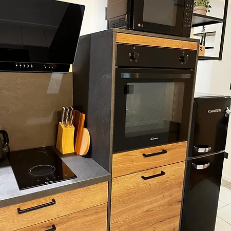 Incis Next To The Amphitheather Apartment *