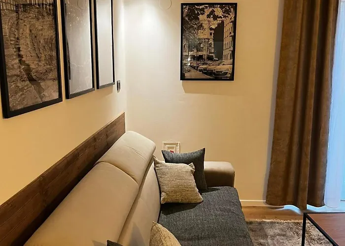 Incis Next To The Amphitheather Διαμέρισμα Πούλα